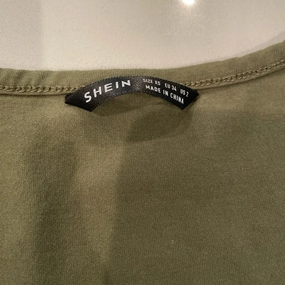 SHEIN xs green short sleeve top with buttons - Picture 2 of 3